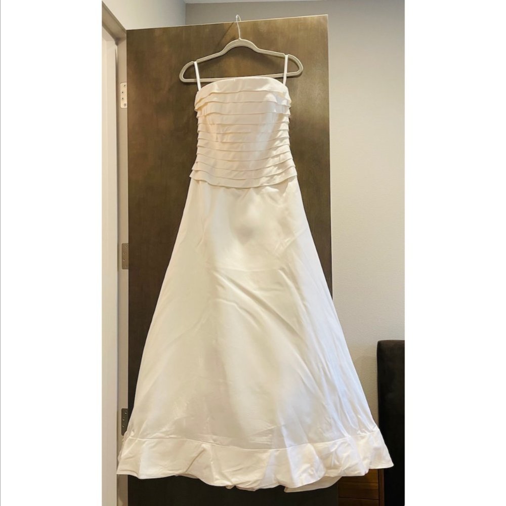 Custom Orig. $4200 Size 6/8 Diamond White Silk Twill Wedding Dress Full Length